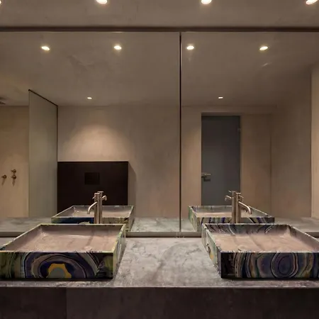 فندق مبيت وإفطار Anzo 4*