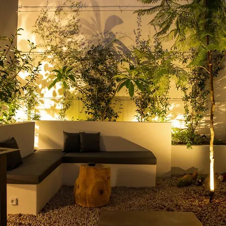 Anzo Bed & Breakfast
